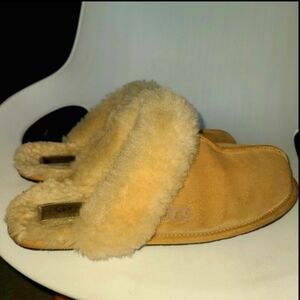 UGG Wool Slippers Women's 10.5